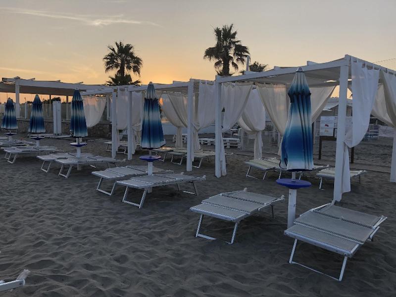 Hotel Mediterraneo Latina Zewnętrze zdjęcie