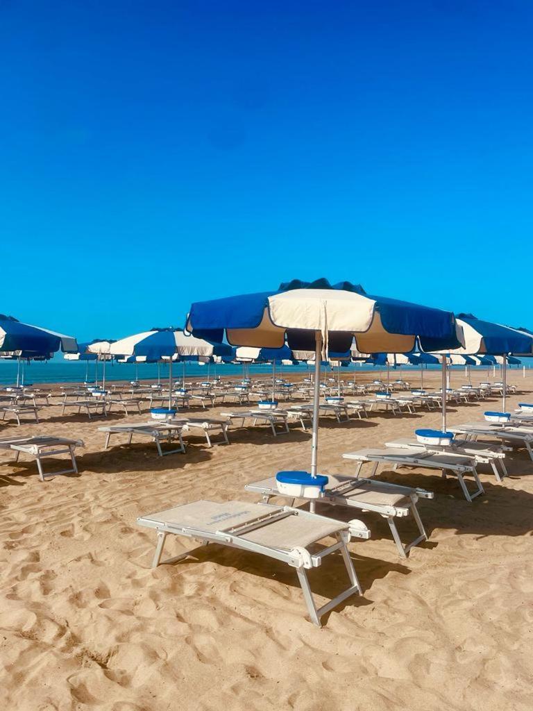 Hotel Mediterraneo Latina Zewnętrze zdjęcie