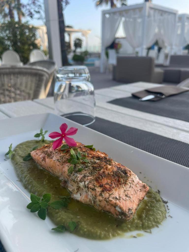 Hotel Mediterraneo Latina Zewnętrze zdjęcie